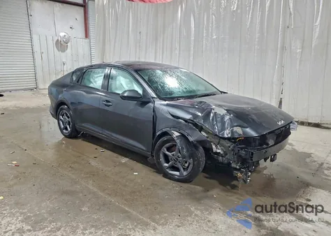 2025 Kia K4 Lx from USA, damaged, VIN 3KPFT4DEXSE140582